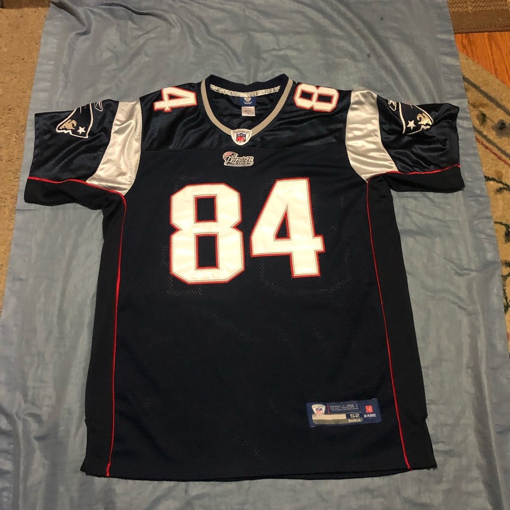 NFL vintage New England Patriots Deion branch stitched jersey size 52